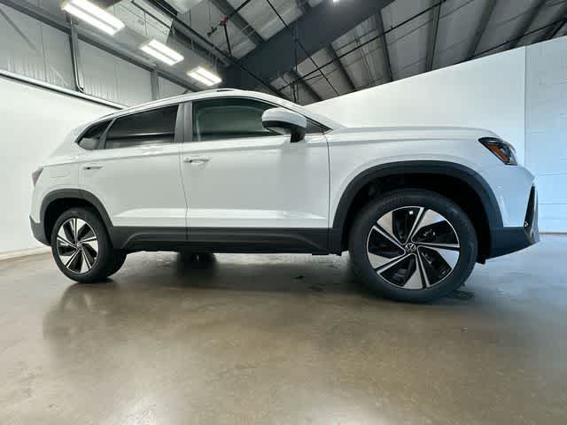 Thumbnail: 2026 Volkswagen Taos - 3
