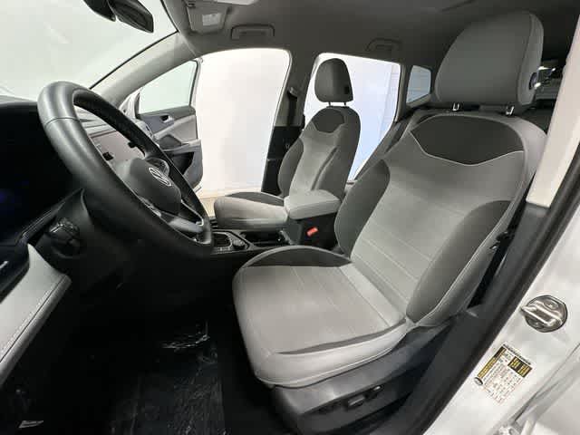 Thumbnail: 2024 Volkswagen Taos - 17