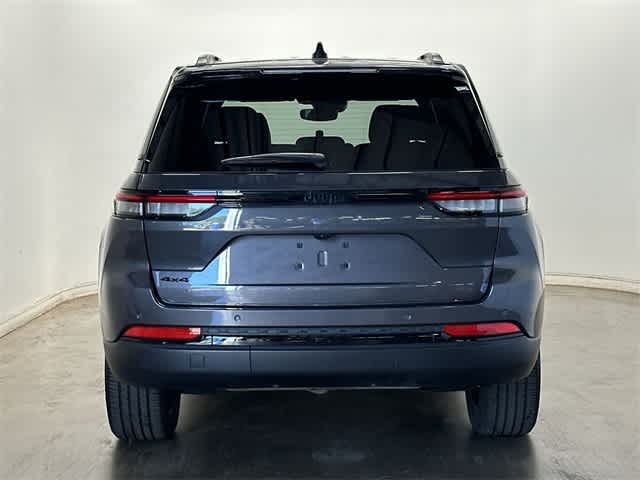 Thumbnail: 2023 Jeep Grand Cherokee - 4