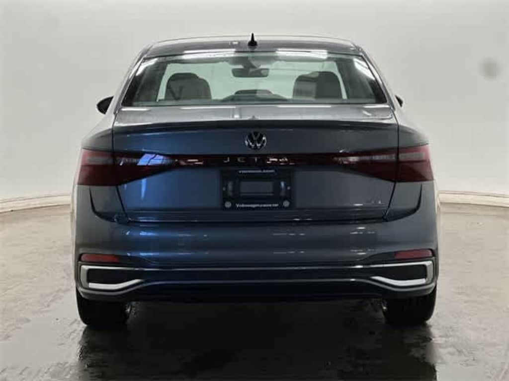 New 2026 Volkswagen Jetta 1.5T SEL Sedan