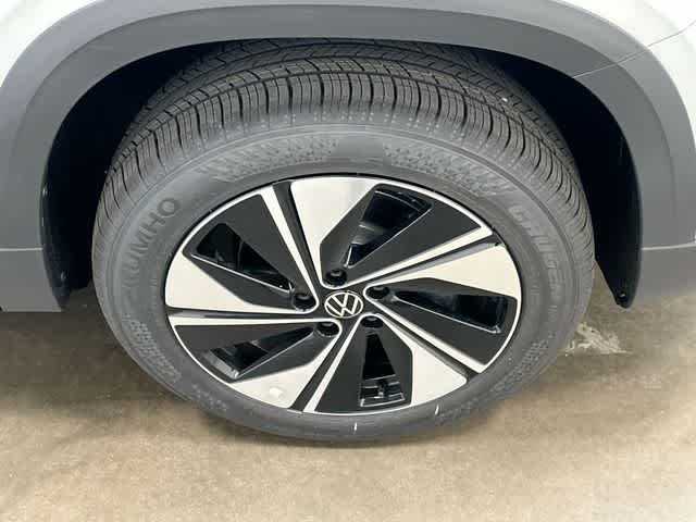 Thumbnail: 2026 Volkswagen Taos - 5