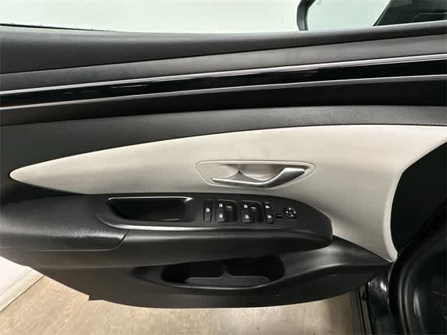 Thumbnail: 2023 Hyundai Tucson - 17