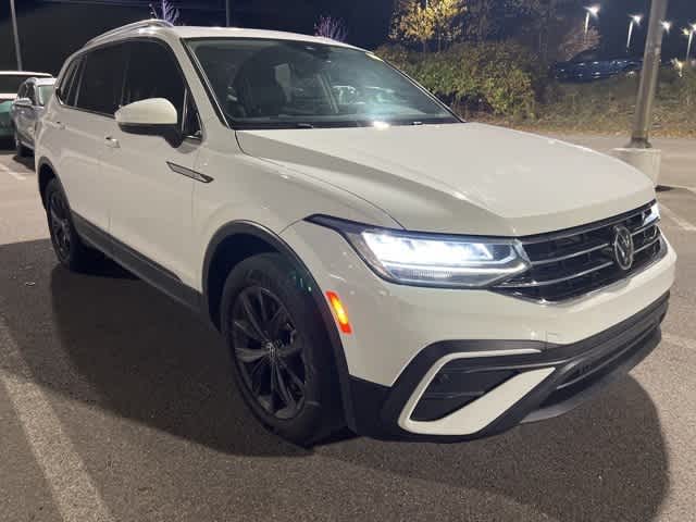 Thumbnail: 2022 Volkswagen Tiguan - 7