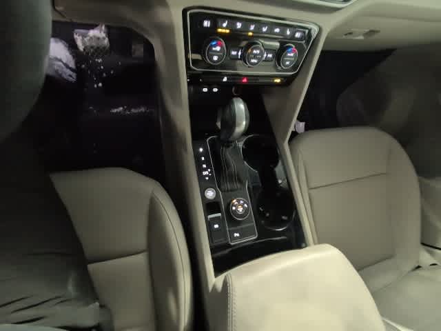 Thumbnail: 2023 Volkswagen Atlas - 13