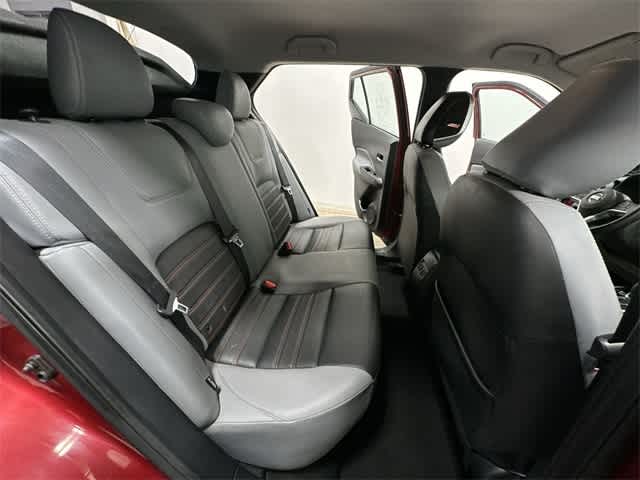 Thumbnail: 2021 Nissan Kicks - 23