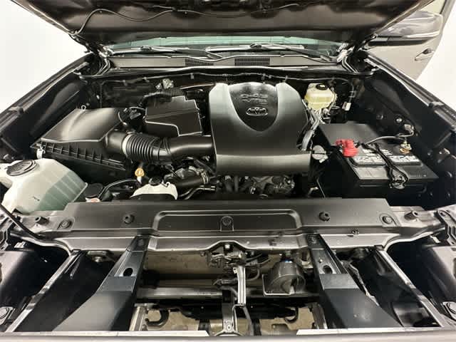 Thumbnail: 2021 Toyota Tacoma - 25