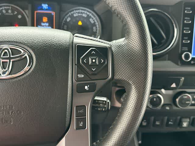 Thumbnail: 2022 Toyota Tacoma - 9