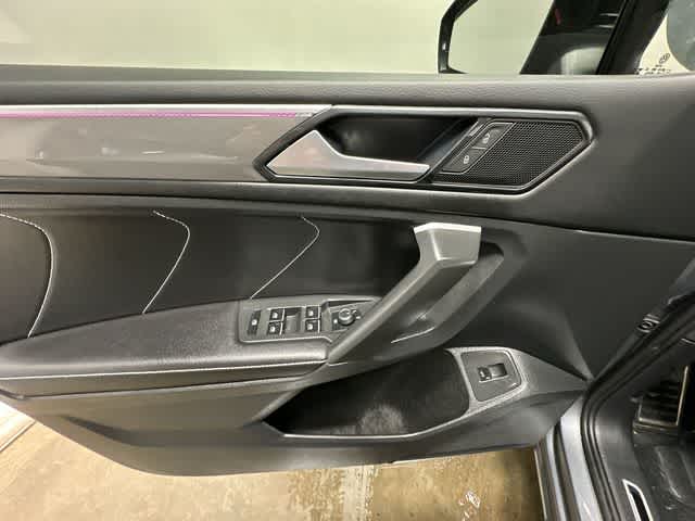 Thumbnail: 2024 Volkswagen Tiguan - 19