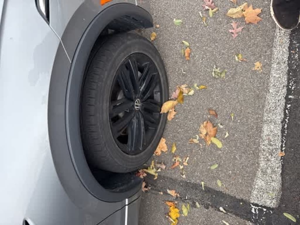 Used 2022 Volkswagen Tiguan SE R-Line Black SUV