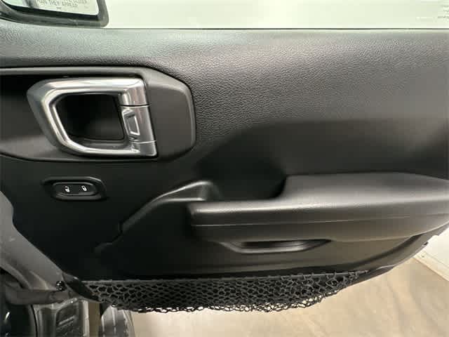 Thumbnail: 2021 Jeep Gladiator - 23