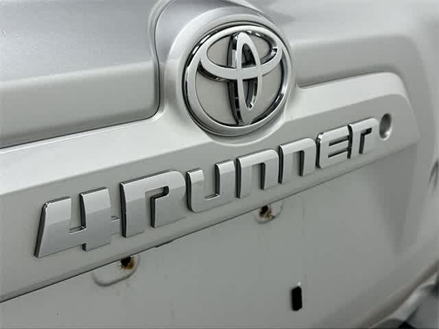 2019 Toyota 4Runner SR5 27