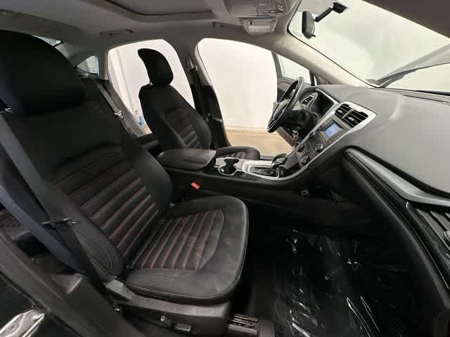 Thumbnail: 2015 Ford Fusion - 20