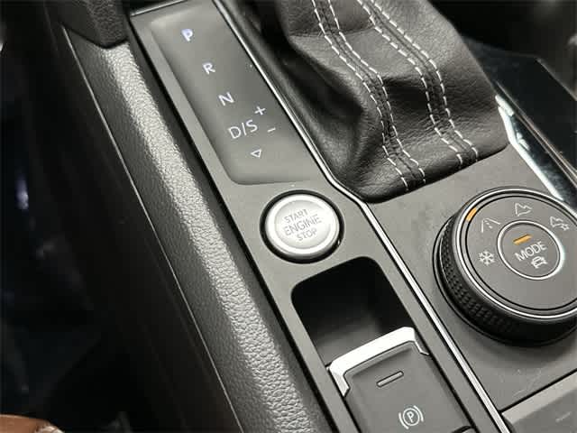 Thumbnail: 2023 Volkswagen Atlas - 11