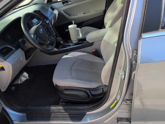 Thumbnail: 2017 Hyundai Sonata - 12