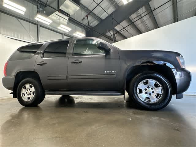 Thumbnail: 2010 Chevrolet Tahoe - 3