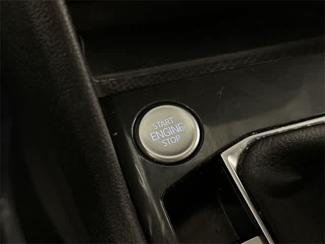 Thumbnail: 2023 Volkswagen Tiguan - 10