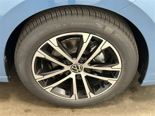 Thumbnail: 2026 Volkswagen Jetta - 5