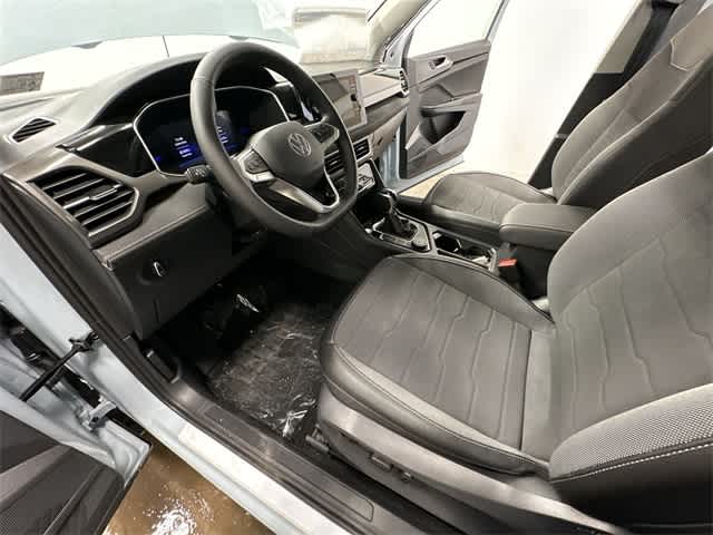 Thumbnail: 2026 Volkswagen Taos - 17