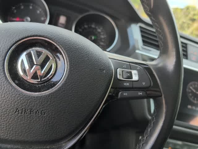 Thumbnail: 2019 Volkswagen Tiguan - 17