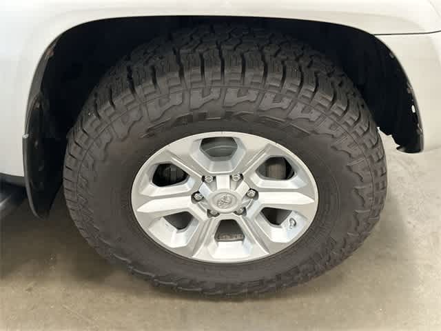 2019 Toyota 4Runner SR5 5