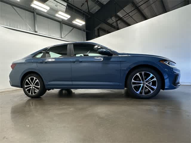 Thumbnail: 2026 Volkswagen Jetta - 3