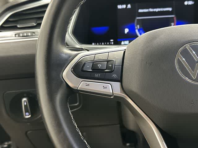 Thumbnail: 2022 Volkswagen Tiguan - 8