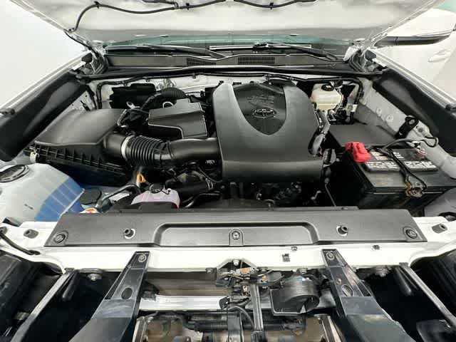 Thumbnail: 2022 Toyota Tacoma - 25