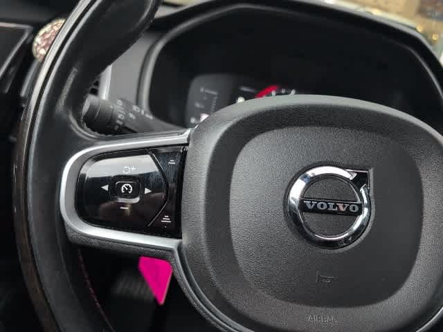 Thumbnail: 2018 Volvo XC90 - 17