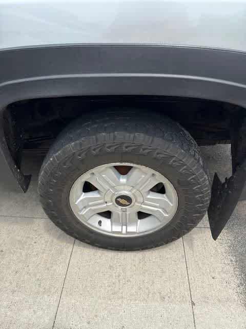 Thumbnail: 2011 Chevrolet Silverado 1500 - 8