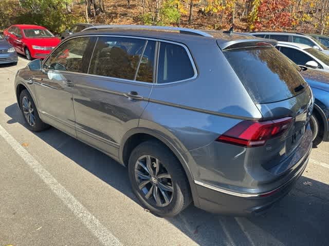 Thumbnail: 2022 Volkswagen Tiguan - 5