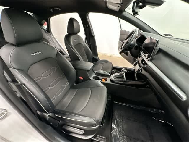 Thumbnail: 2023 Kia Forte - 23