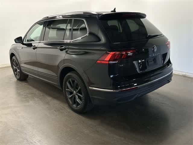 Thumbnail: 2022 Volkswagen Tiguan - 32