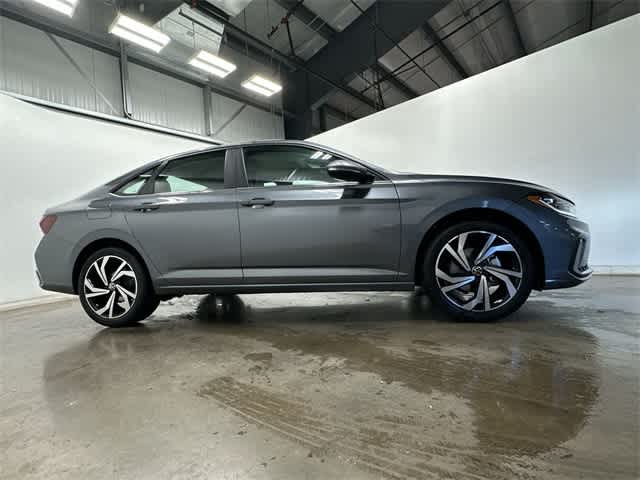 Thumbnail: 2026 Volkswagen Jetta - 3