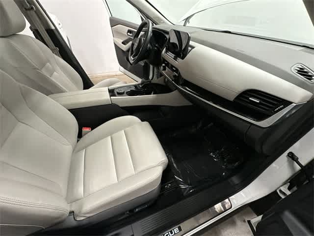 Thumbnail: 2023 Nissan Rogue - 22