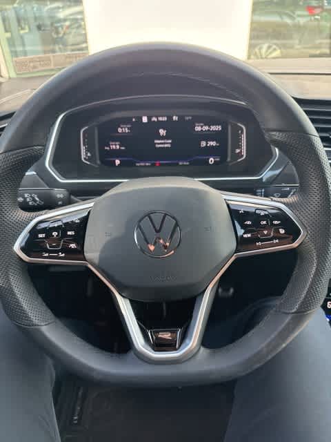 Thumbnail: 2022 Volkswagen Tiguan - 13