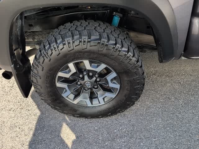 Thumbnail: 2021 Toyota Tacoma - 9