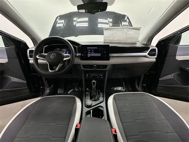 Thumbnail: 2025 Volkswagen Taos - 20