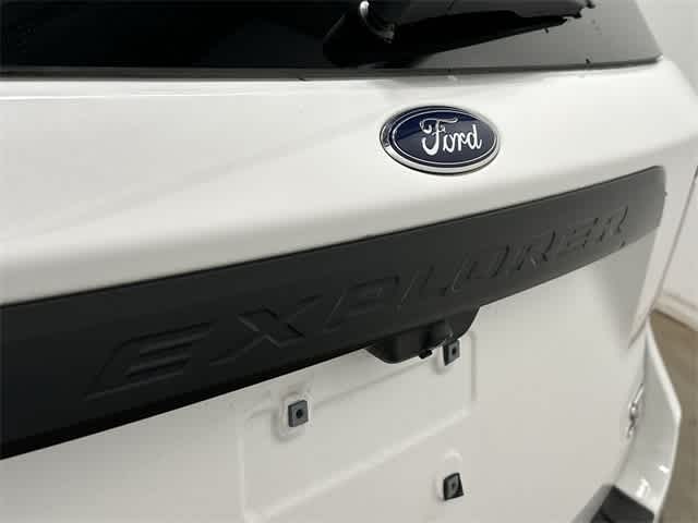 Thumbnail: 2020 Ford Explorer - 30