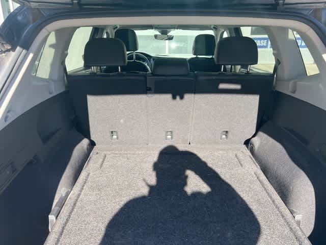 Thumbnail: 2022 Volkswagen Tiguan - 17