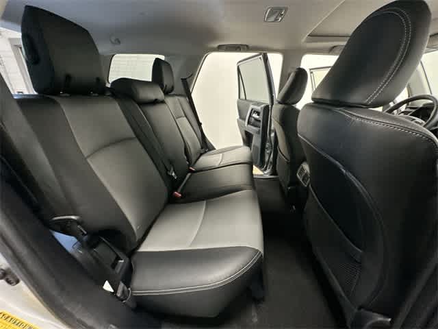 2019 Toyota 4Runner SR5 24