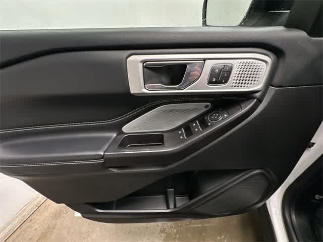 Thumbnail: 2020 Ford Explorer - 18