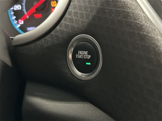 Thumbnail: 2022 Chevrolet Malibu - 10