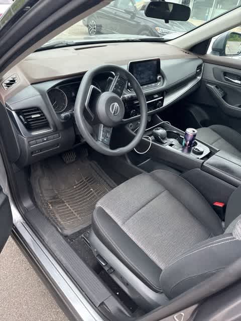2021 Nissan Rogue SV 9