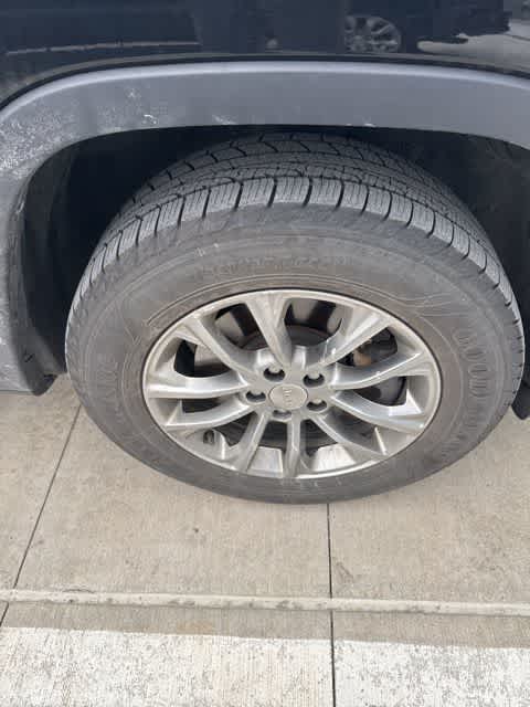 Thumbnail: 2020 Jeep Cherokee - 4