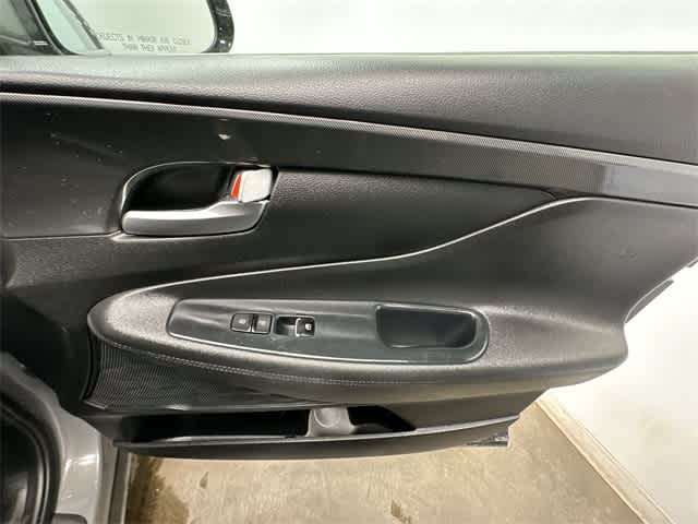 Thumbnail: 2022 Hyundai Santa Fe - 22