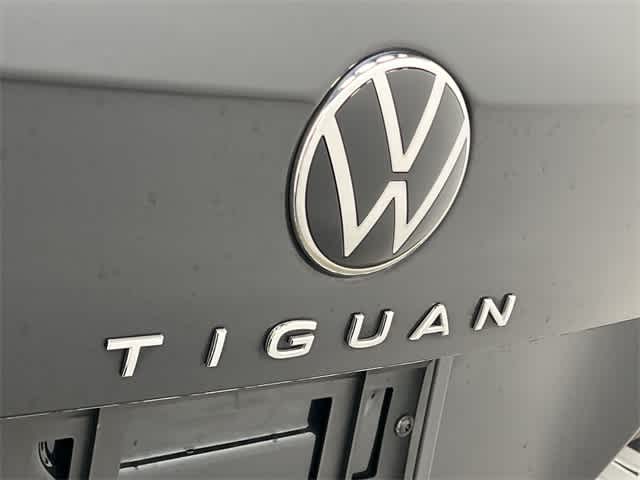Thumbnail: 2022 Volkswagen Tiguan - 27
