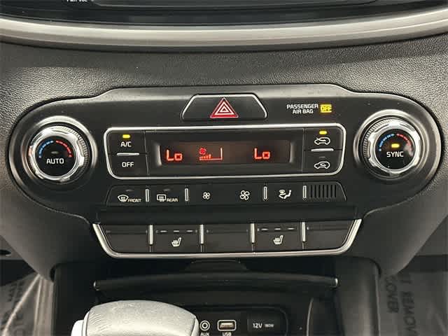 2019 Kia Sorento LX 13