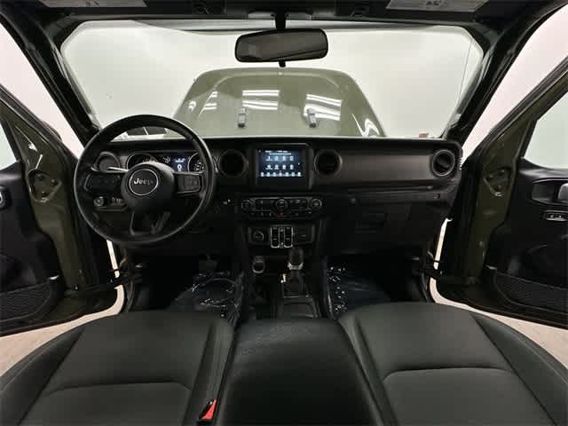 Thumbnail: 2022 Jeep Wrangler - 20