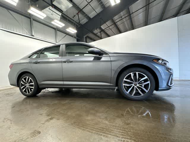 Thumbnail: 2026 Volkswagen Jetta - 3