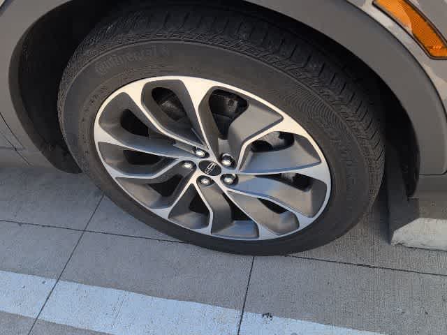 Thumbnail: 2022 Lincoln Nautilus - 8